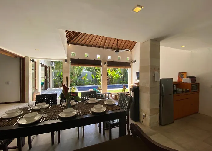 Spacious In Petitenget Location Villa Seminyak (Bali)