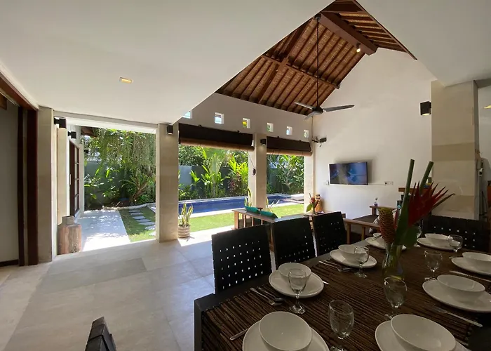 Villa Spacious In Petitenget Location Seminyak (Bali)