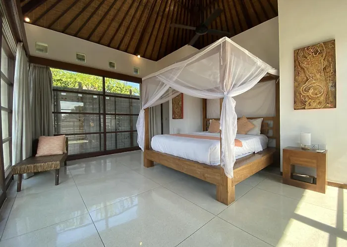 Spacious In Petitenget Location Villa *