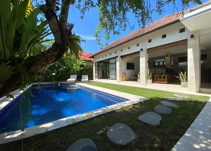 Spacious In Petitenget Location Villa