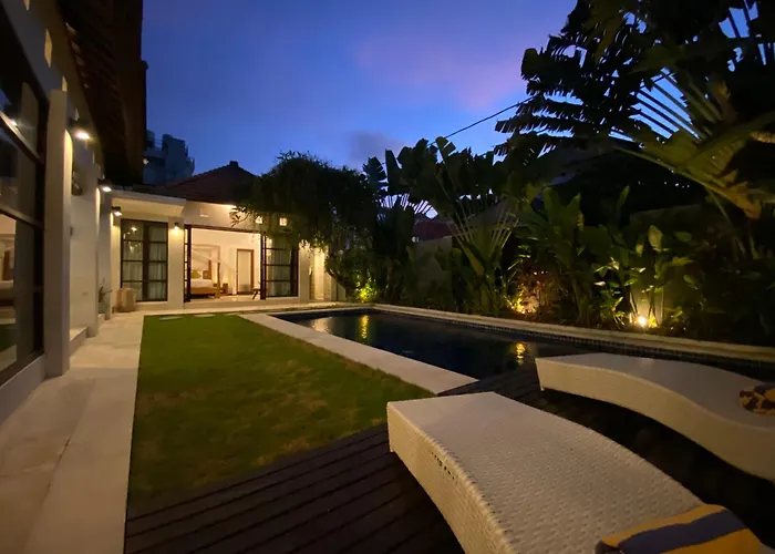 Spacious In Petitenget Location Villa Seminyak (Bali)